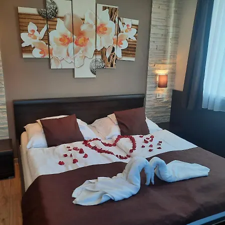 Kek Laguna Wellness Gæstehus Egerszalók