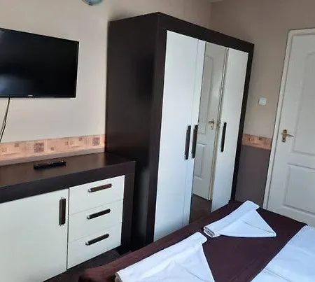 Kék Lagúna Wellness Maison d'hôtes Egerszalók