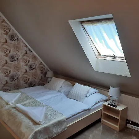 Kék Lagúna Wellness Maison d'hôtes Egerszalók