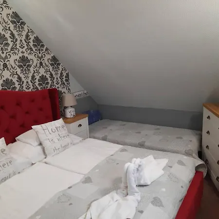 Kék Lagúna Wellness Maison d'hôtes Egerszalók