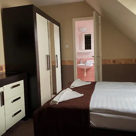 Kék Lagúna Wellness Maison d'hôtes