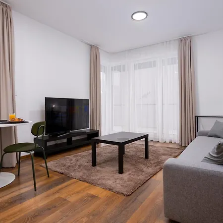 Waterfront Azure Loft With Free Parking Apartment